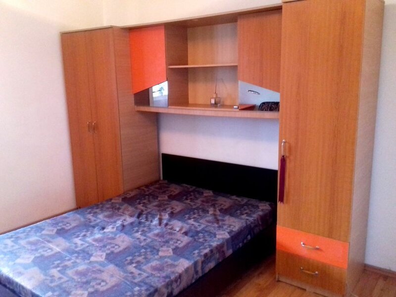 Titan, str. Ghita Seban