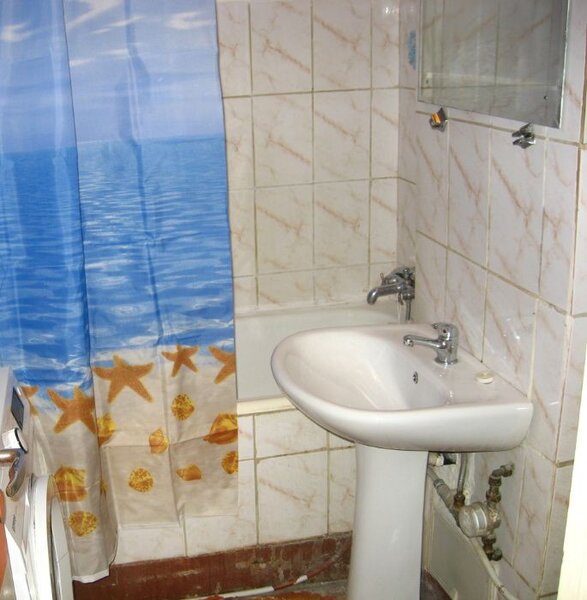 Titan, str. Ghita Seban